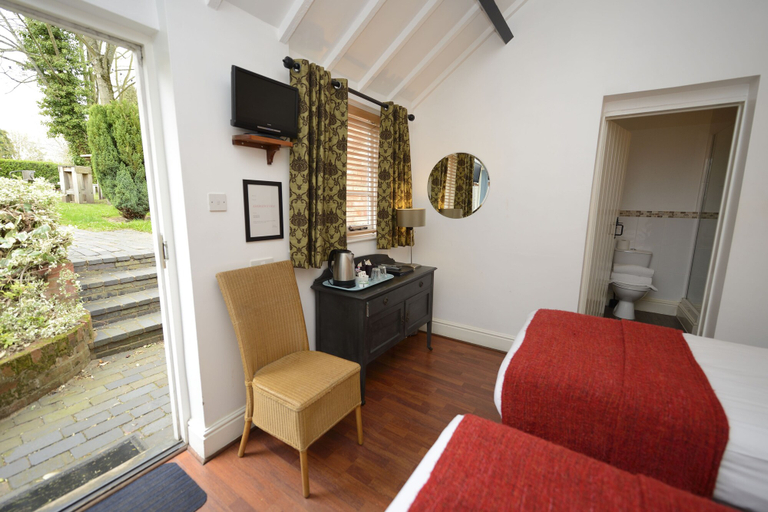 Others 5, The White Lion Inn, Solihull