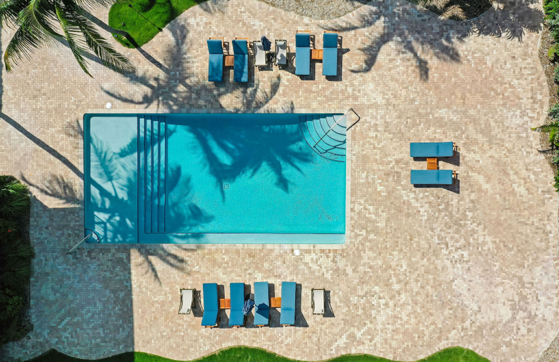 Exterior & Views 2, Grassy Flats Resort & Beach Club, Monroe