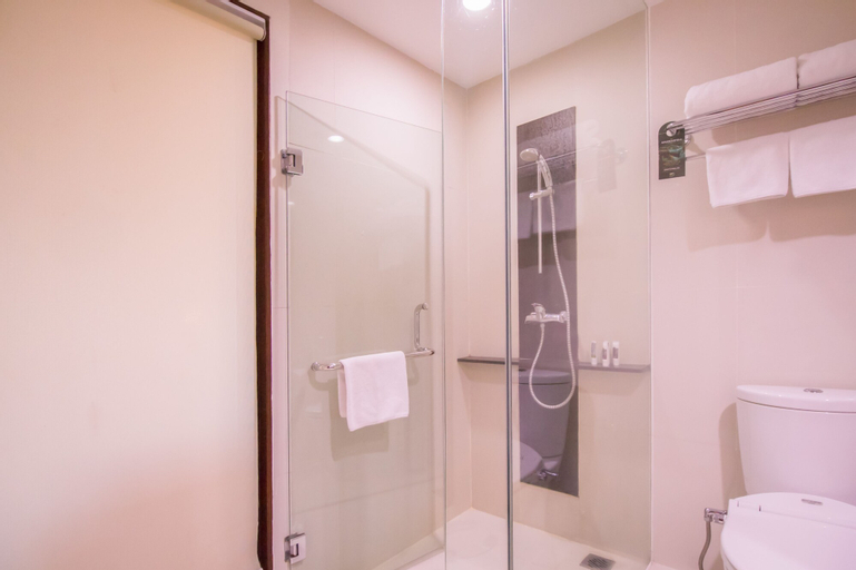 Bedroom 5, Mercure Pontianak City Center, Pontianak