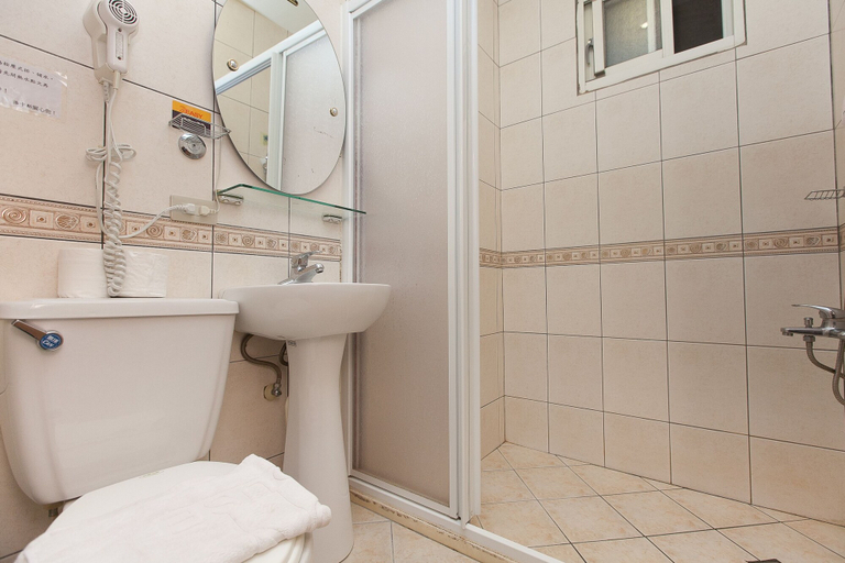 Bathroom 4, Locasu B&B, Yilan