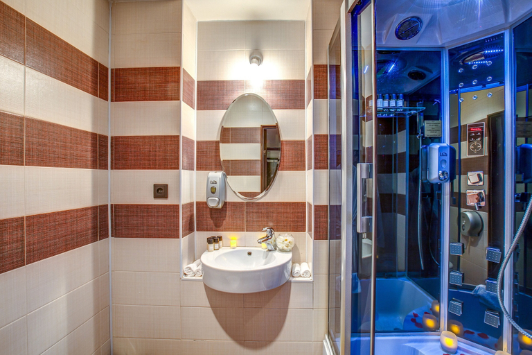 Bathroom 3, Grand Hotel Petrogradsky, Sankt-Peterburg gorsovet