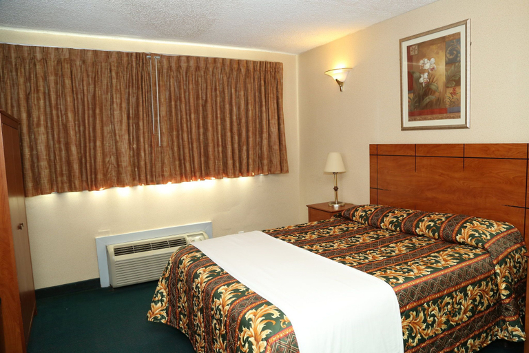 Bedroom 4, JFK Inn, New York