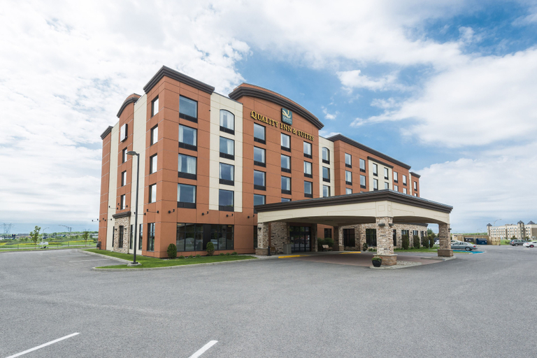 Exterior & Views 2, Quality Inn & Suites Lévis, Desjardins