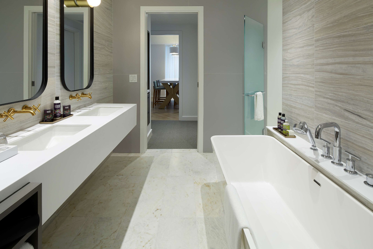 Bathroom 4, ANDAZ OTTAWA BYWARD MARKET, BY HYATT, Ottawa
