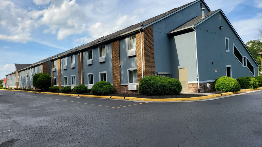 Exterior & Views 2, Stonewood Inn & Suites Carrollton - Smithfield, Isle of Wight