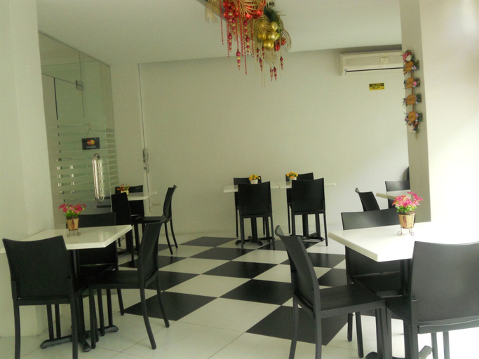 Food & Drinks 5, Cinfandel Suites, Mandaue City