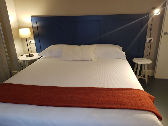 Bedroom 4, Almarossa, Bologna