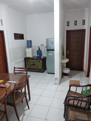 Dining Room 4, Hanami Syariah homestay Yogyakarta dekat Malioboro, Sleman