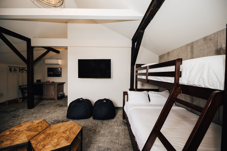 Bedroom 3, The Railroad Inn, Otsego