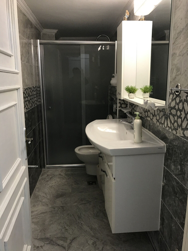 Bathroom 2, Orange Garden, Antalya
