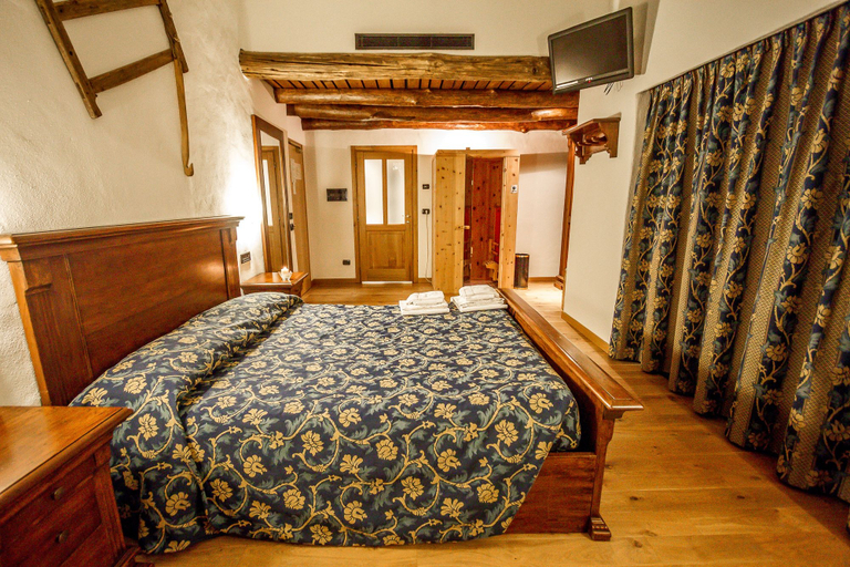 Bedroom 4, La Brace Hotel & Restaurant, Sondrio