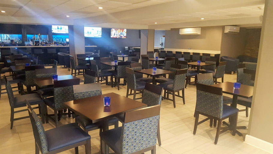 Food & Drinks 5, Clarion Hotel Conference Center Lexington North, Fayette