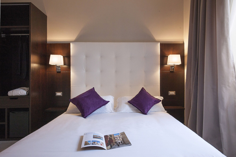 Bedroom 4, Roman Holidays Boutique Hotel, Rome