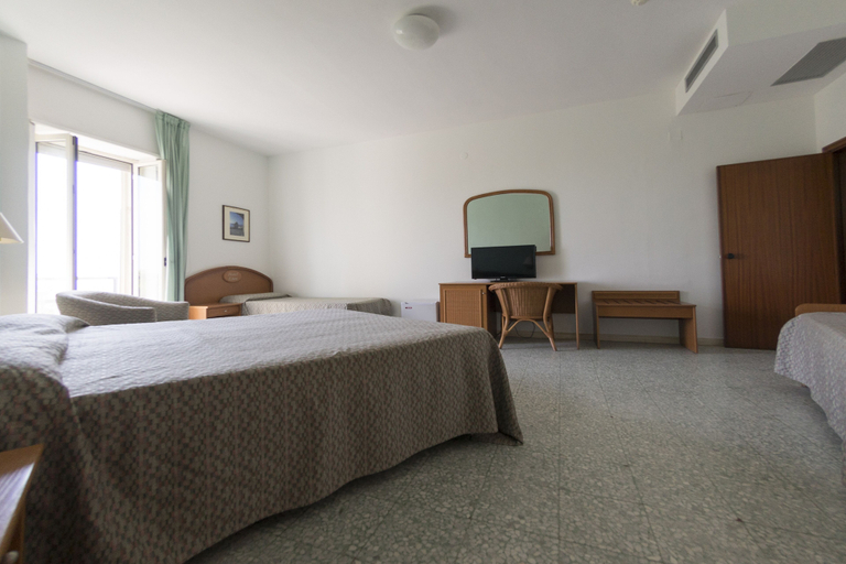 Bedroom 3, Eden, Foggia