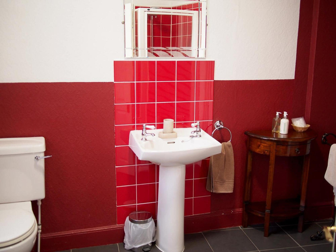 Bathroom 3, The Coach House Canterbury, Kent