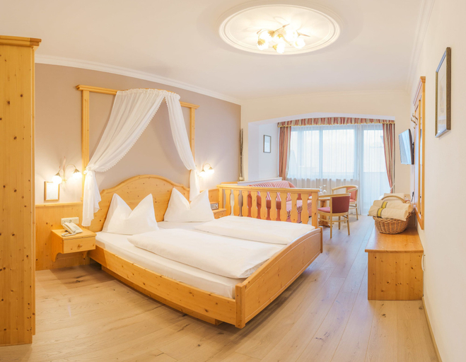 Bedroom 3, Granpanorama Hotel StephansHof, Bolzano