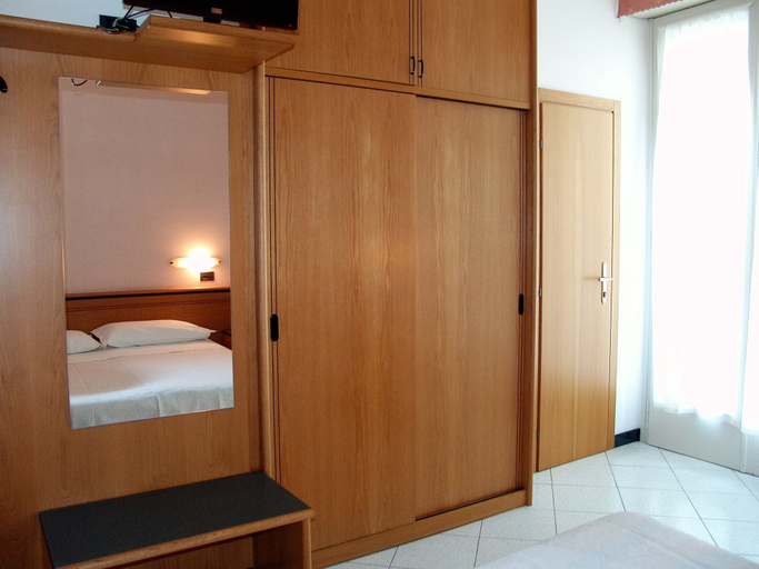 Bedroom 4, Hotel Excelsior, Ravenna