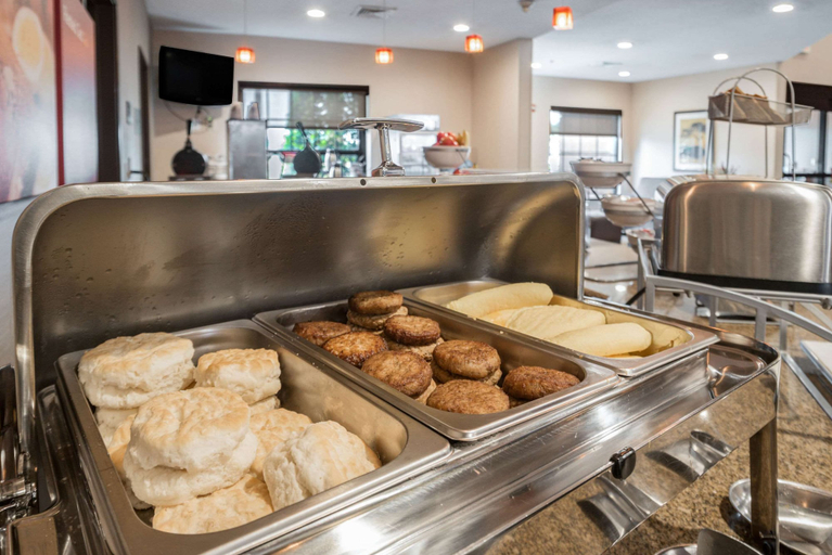 Food & Drinks 5, Comfort Suites Monroe, Ouachita