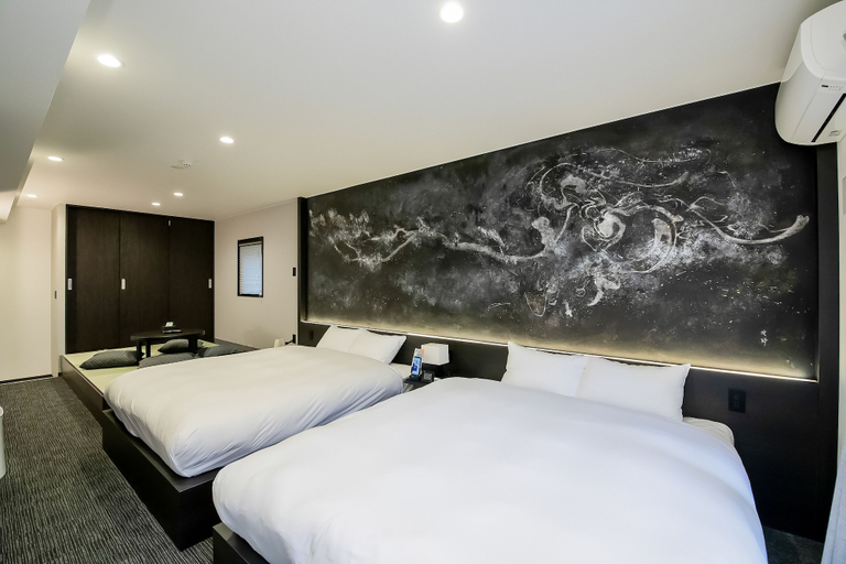 Bedroom 3, AKARI Nijojo, Kyoto