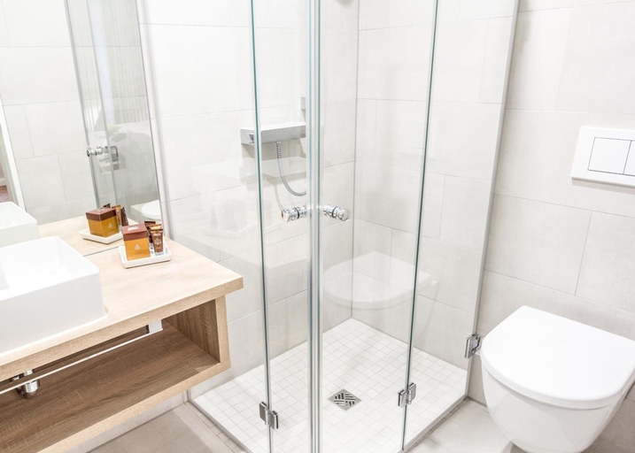 Bathroom 5, Burghotel Lingen, Emsland