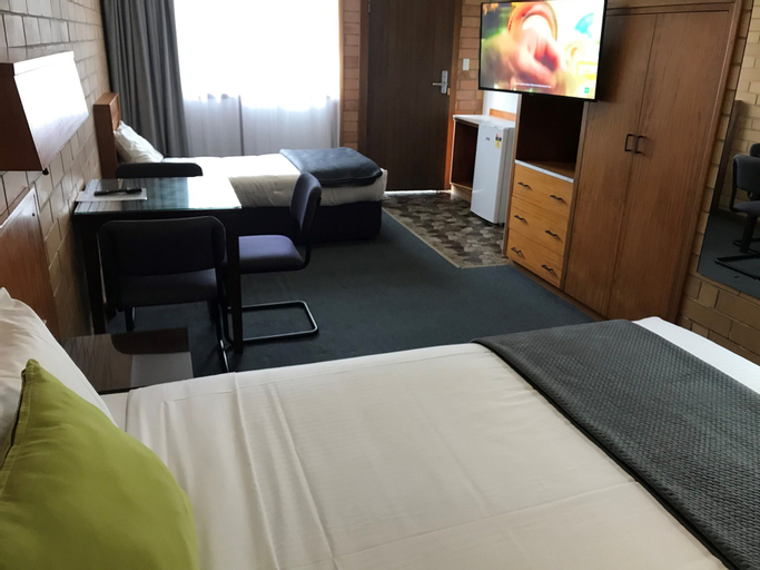Bedroom 8