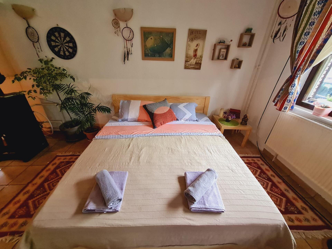 Bedroom 2, Impeccable Apartment With View in Dolna Matka, Skopje