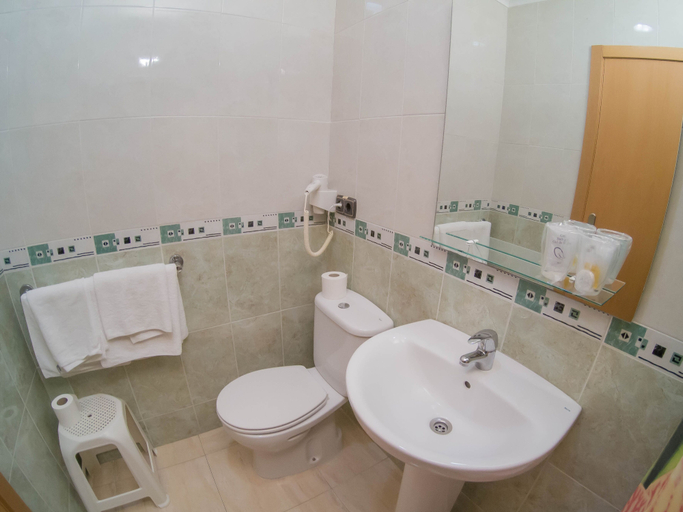 Bathroom 4, Hostal Meseguer, Alicante