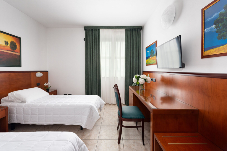 Bedroom 5, Rivoli Hotel, Torino