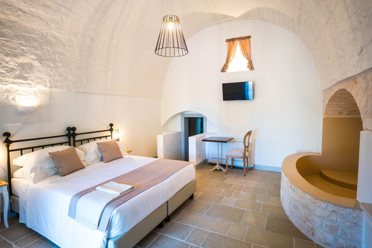 Bedroom 5, Borgo Cozzana, Bari