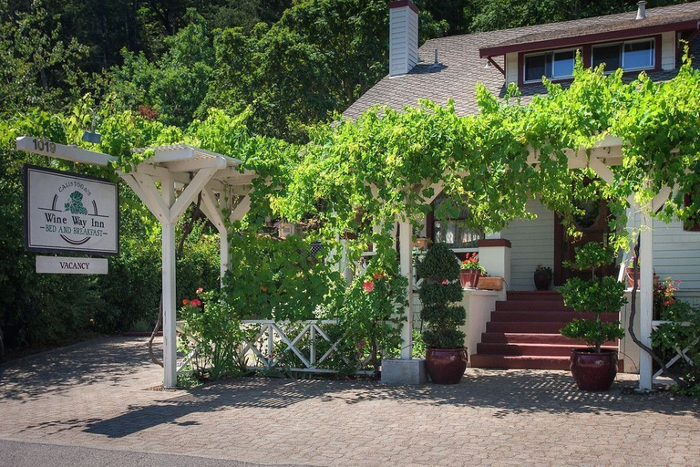 Exterior & Views 2, Calistoga Wine Way Inn, Napa