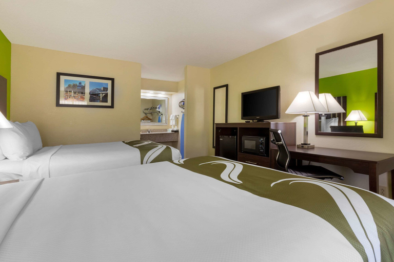 Bedroom 3, Quality Inn Cleveland North, Bradley
