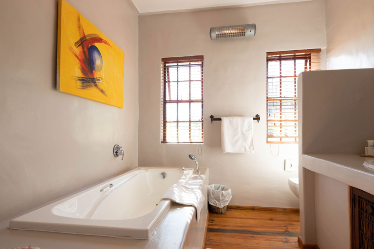 Bathroom 4, Marianne Wine Estate, Cape Winelands
