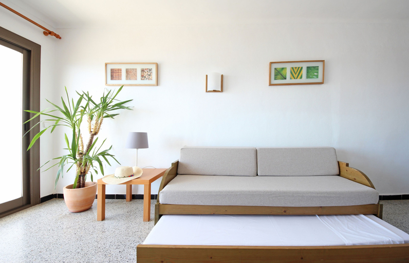 Bedroom 4, Aparthotel Niu d´Aus, Baleares