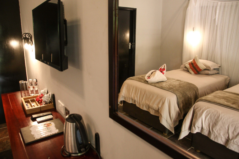 Bedroom 3, Island Safari Lodge, Ngamiland East