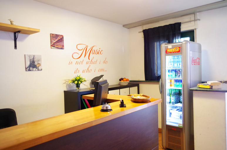B&B Music, Milano