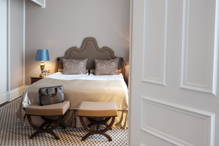 Bedroom 3, Althoff Grandhotel Schloss Bensberg, Rheinisch-Bergischer Kreis