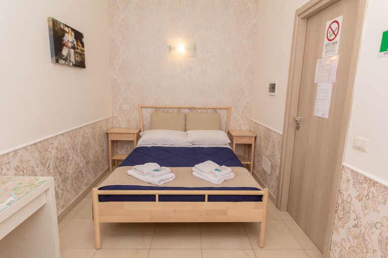 Bedroom 3, Aurelio Deluxe Rooms, Rome