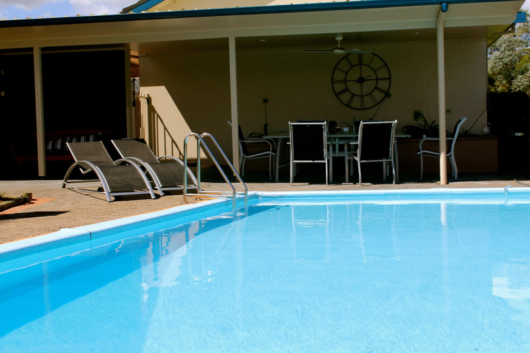 Sport & Beauty 4, Isis Motel Scone, Upper Hunter Shire