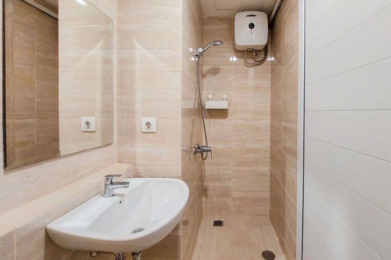 Bedroom 5, Cozy and Homey Anta Room at Apartemen Springwood Residence close to Alam Sutera, Tangerang