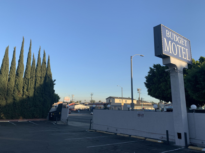 Others 4, Budget Motel, Los Angeles