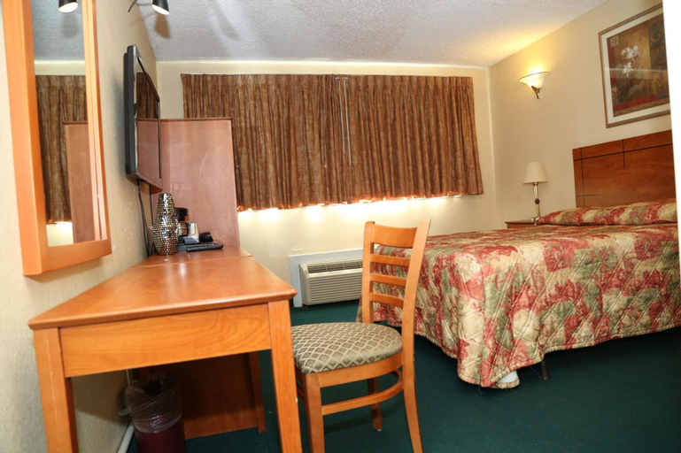 Bedroom 4, JFK Inn, New York