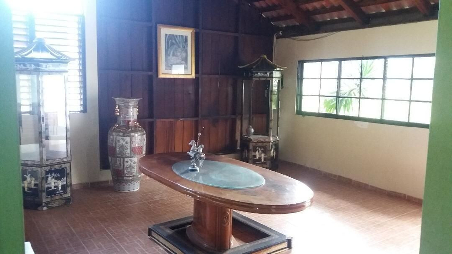 Bathroom, Los Olivos, Pedro Brand
