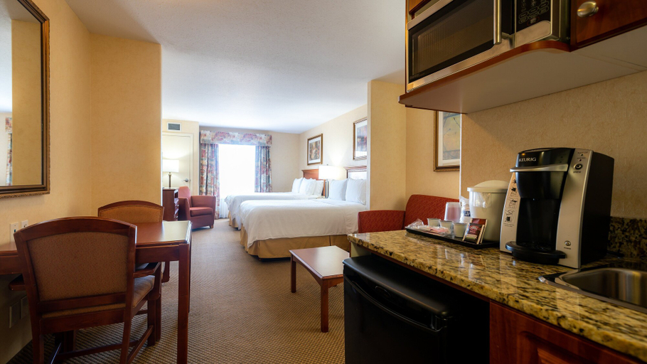Bedroom 3, Holiday Inn Express & Suites EDMONTON-INTERNATIONAL AIRPORT by IHG, Division No. 11