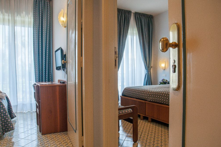 Bedroom 3, Eliseo Park's, Napoli