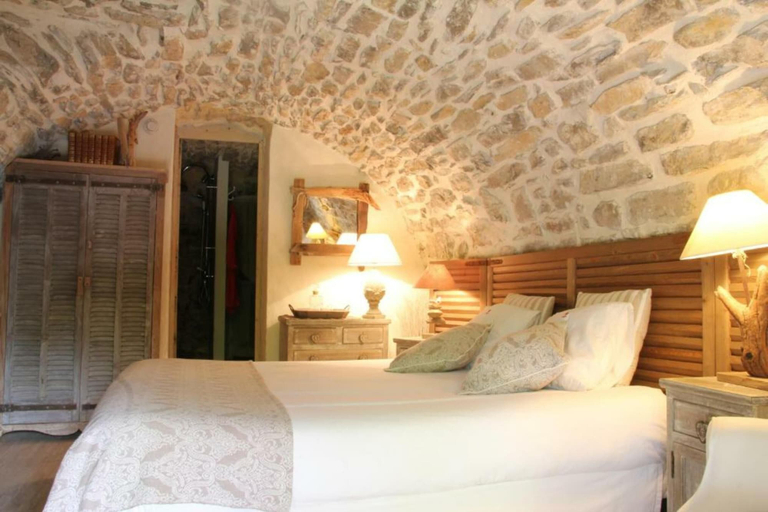 Bedroom 3, Le Mas de la Filoselle, Gard