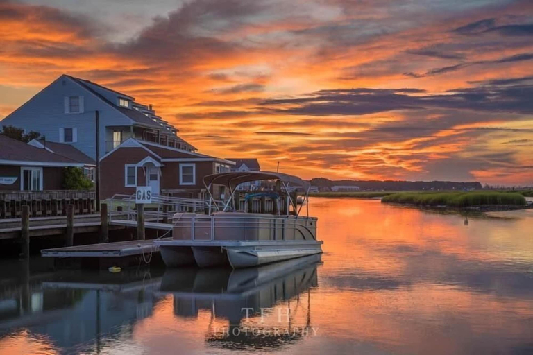 Exterior & Views 2, Snug Harbor Marina and Hotel, Accomack