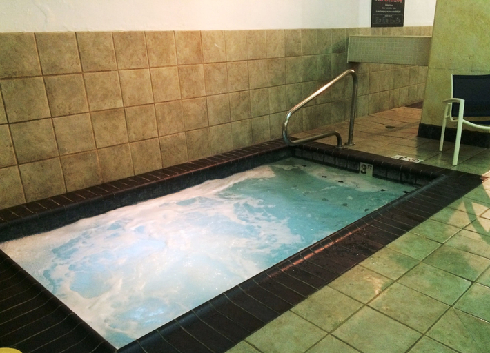 Sport & Beauty 2, Embassy Suites by Hilton Portland Downtown, Multnomah