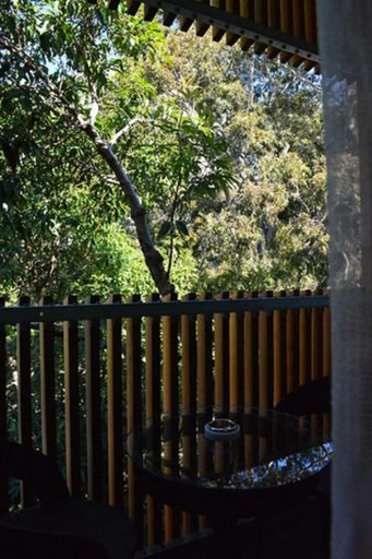 Others 5, Melrose Apartments, Melbourne