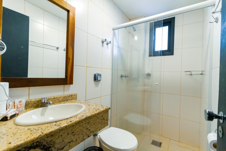 Bathroom 4, A Furninha Hotel, Torres