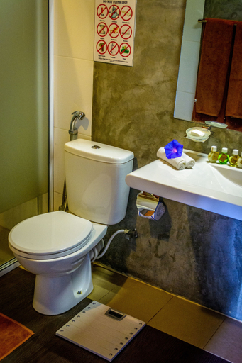 Bathroom 3, The Tea Cottage Resort & Spa, Pasbage Korale